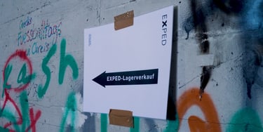 Schild Lagerverkauf