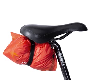 Detail_Daypack Bike Poncho UL bicycle saddle