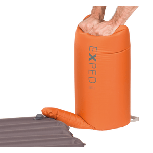product image Schnozzel Pumpbag S terracotta in use